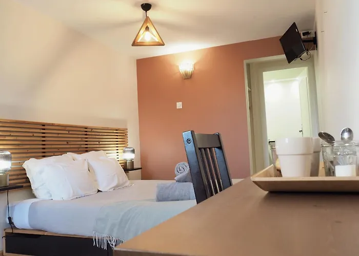 Bed & Breakfast La Ferme De Vazerat 3*