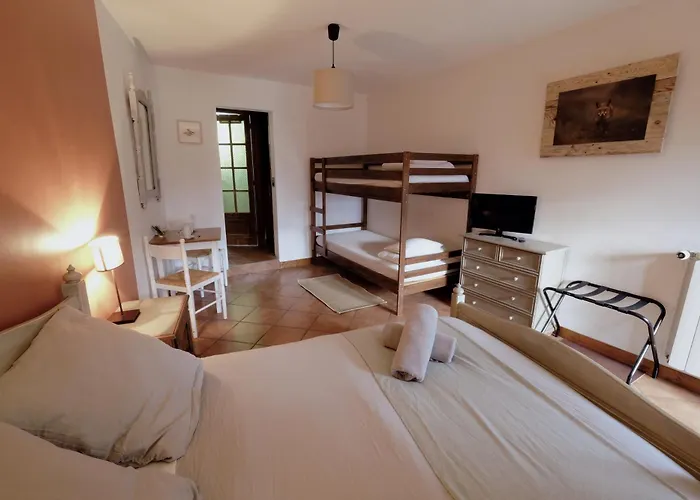 La Ferme De Vazerat 3*