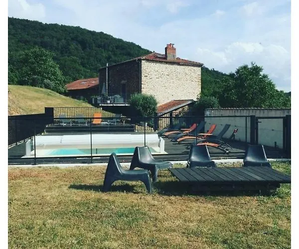 La Ferme De Vazerat Bed & Breakfast